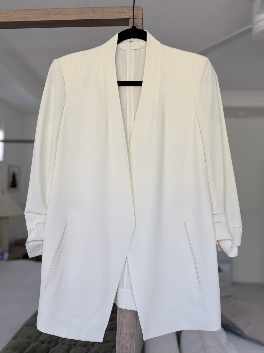 Aritzia Women's Long Blazer Jacket